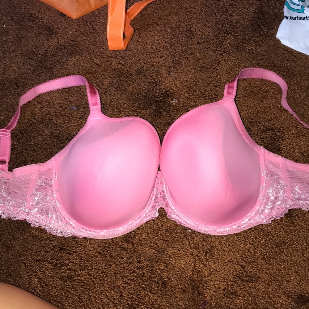 pink and silver lace wacoal bra 32g